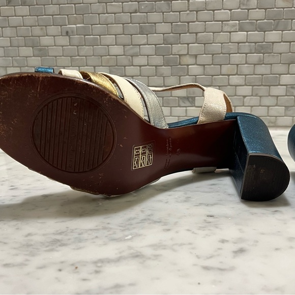 CHIE MIHARA metallic leather strapped sandals - Picture 8 of 13